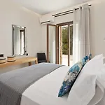 Nera Corfu Mantouki